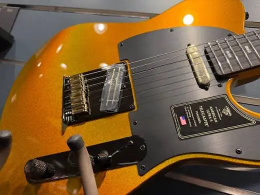 Fender - 017-7011-728 2